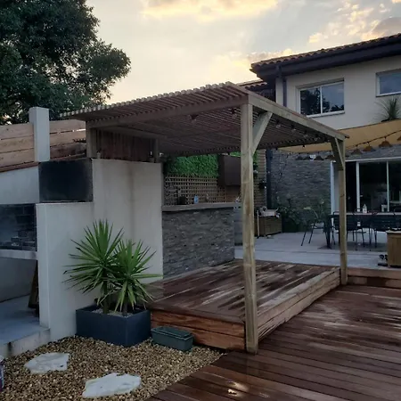 Villa Maison Familiale Avec Piscine